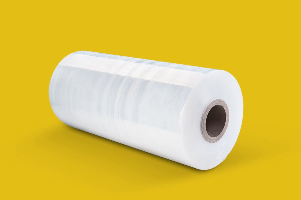 Roll of packaging stretch film